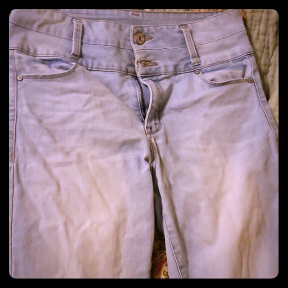 Tinseltown Jean - Picture 1 of 2